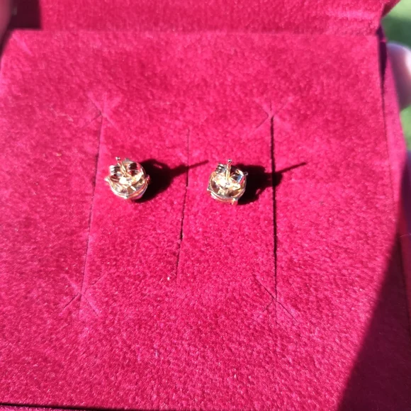 QVC Affinity 1/2 Ctw Diamond Stud Earrings -14k YG - Picture 9 of 11